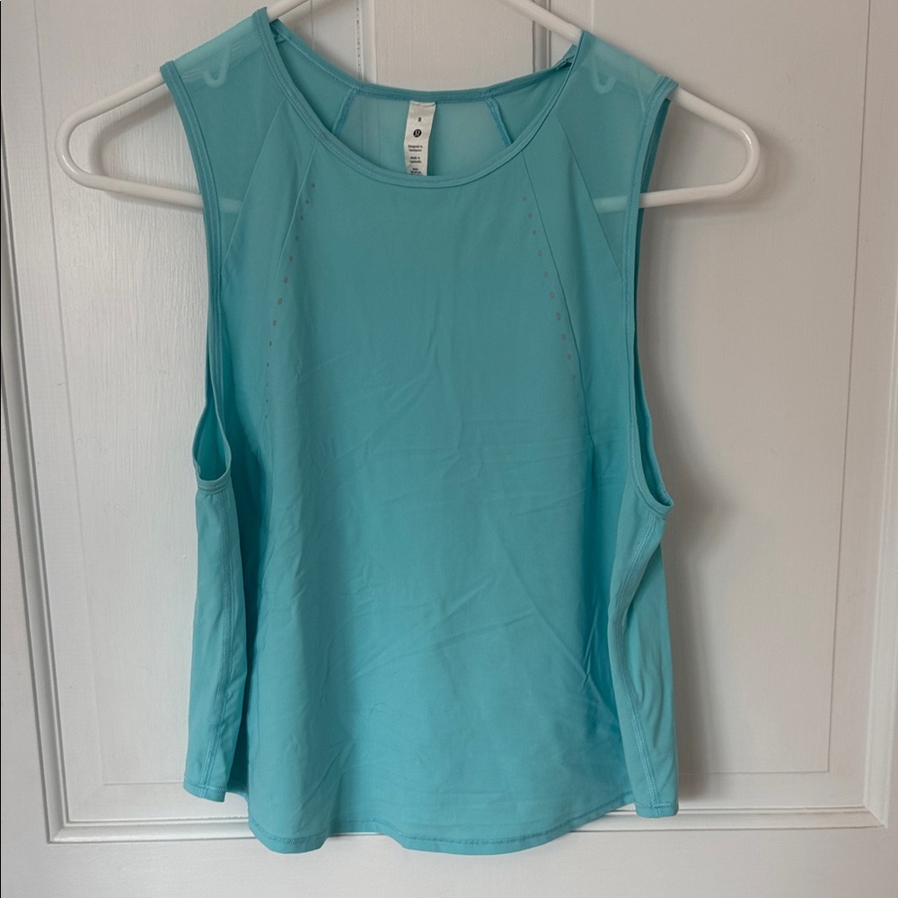 Lululemon Women's Sleeveless Aqua Top